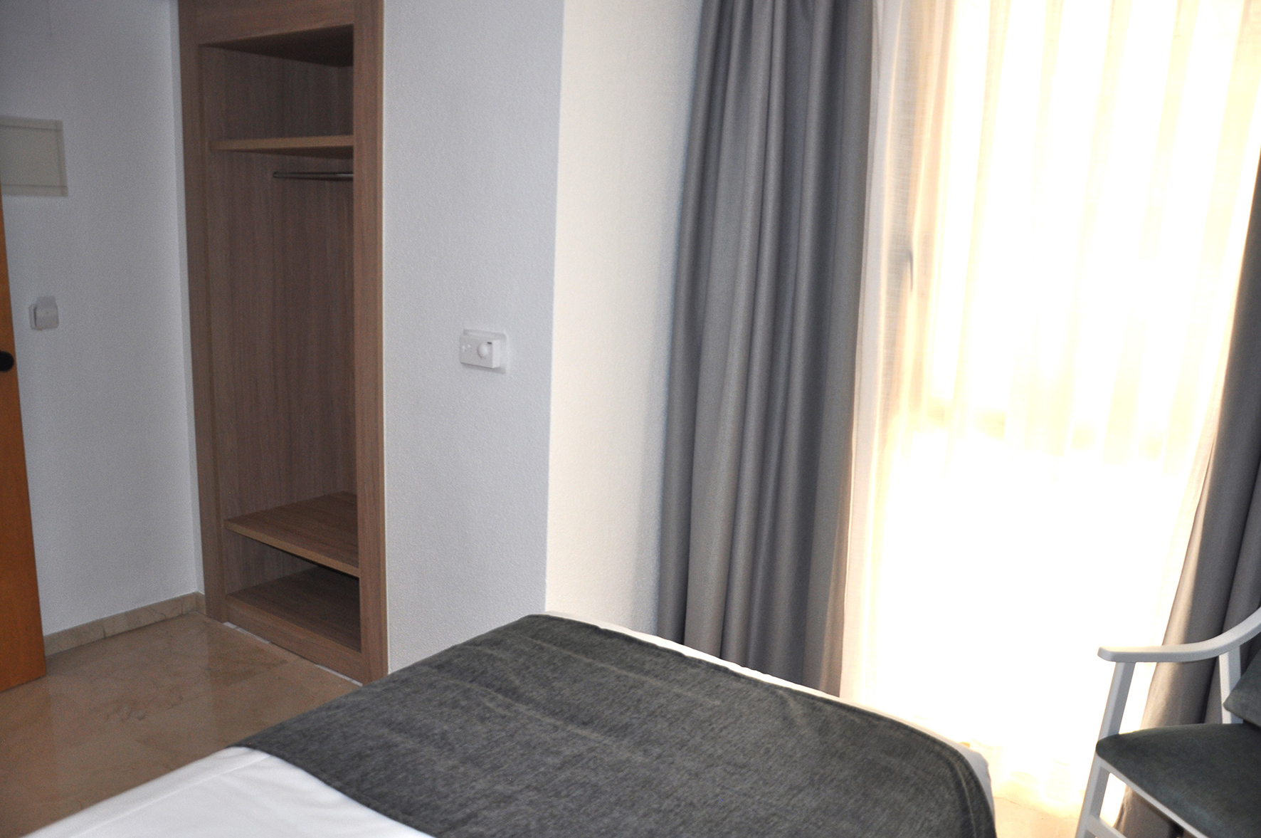 varwwwvhostsaviratodesign comneohotelcaravaca com aviratodesign comwp contentuploads jpg