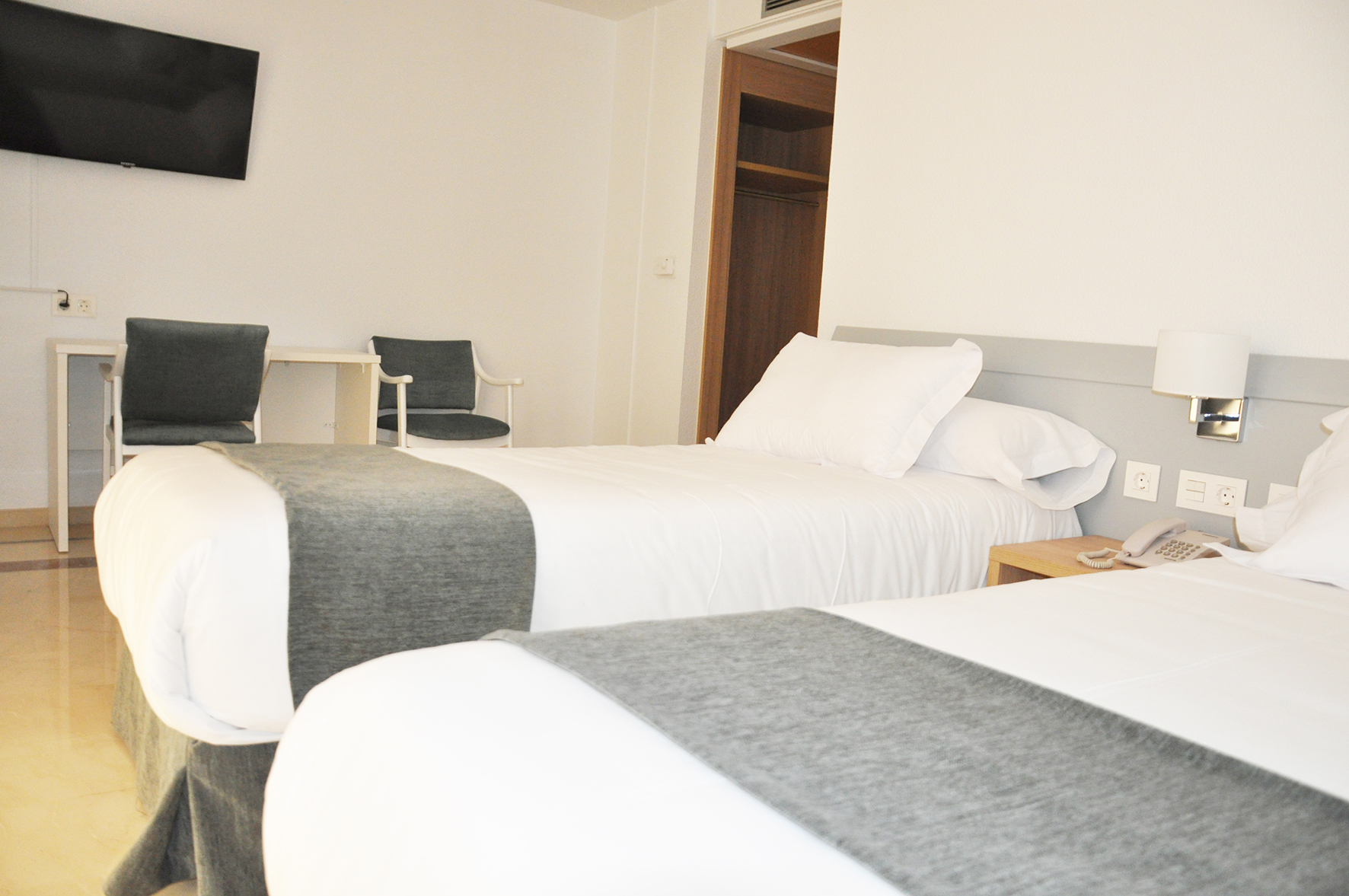 varwwwvhostsaviratodesign comneohotelcaravaca com aviratodesign comwp contentuploads jpg